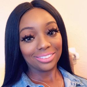 Meet your Posher, Bia